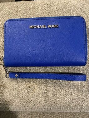 Michael Kors Cobalt Blue Saffiano Zip-Around Wristlet